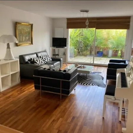Maison Eysines- A10 *